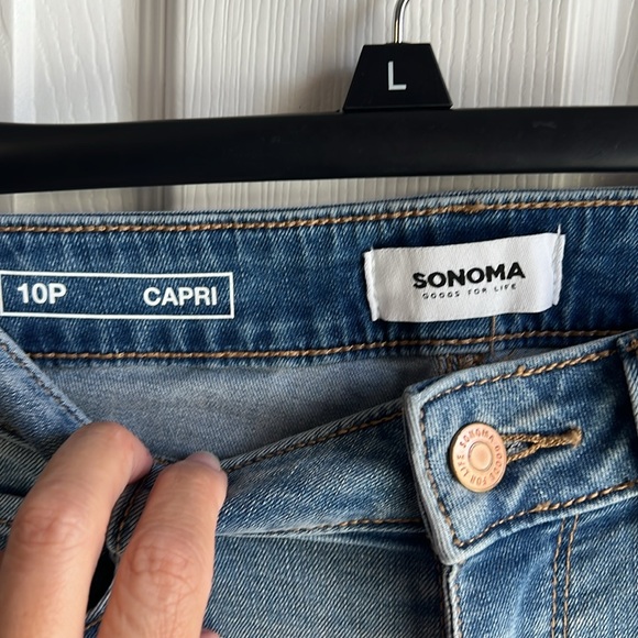 Sonoma Capris - Picture 5 of 6